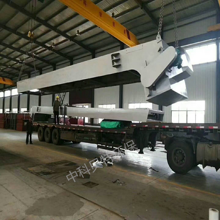 免费看片的app机械格栅除污机纺织污水处理设备发往四川